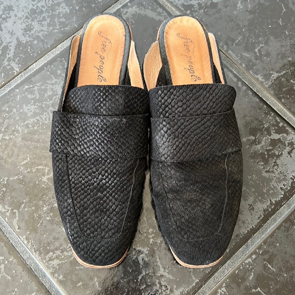 Free People Black Slides